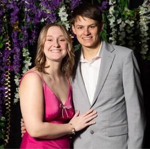 Meet your Posher, Ava